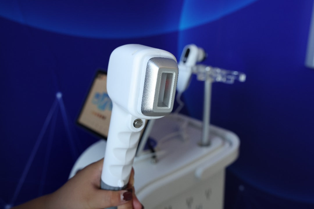 alpha-pro-ice-diode-laser-ontharingsapparaat-veilige-effectieve-ontharing-achterkant-ice-kop-technologie