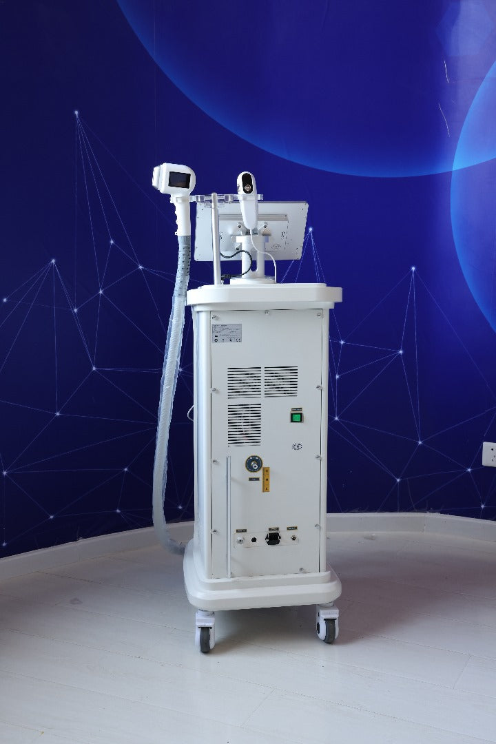 alpha-pro-ice-diode-laser-ontharingsapparaat-veilige-effectieve-ontharing-achterkant-showroom